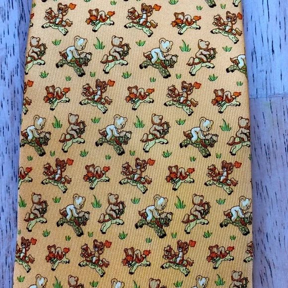 Salvatore Ferragamo Yellow Gold Teddy Bear riding Pony Silk Tie! Like new - Picture 5 of 6